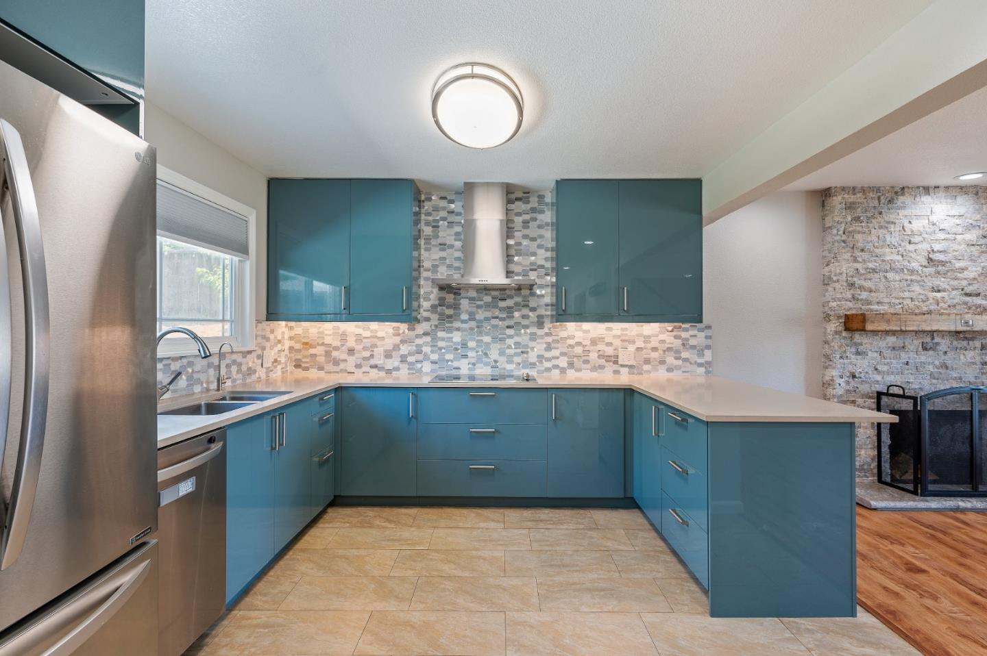 Detail Gallery Image 15 of 86 For 3661 Slopeview Dr, San Jose,  CA 95148 - 5 Beds | 3 Baths