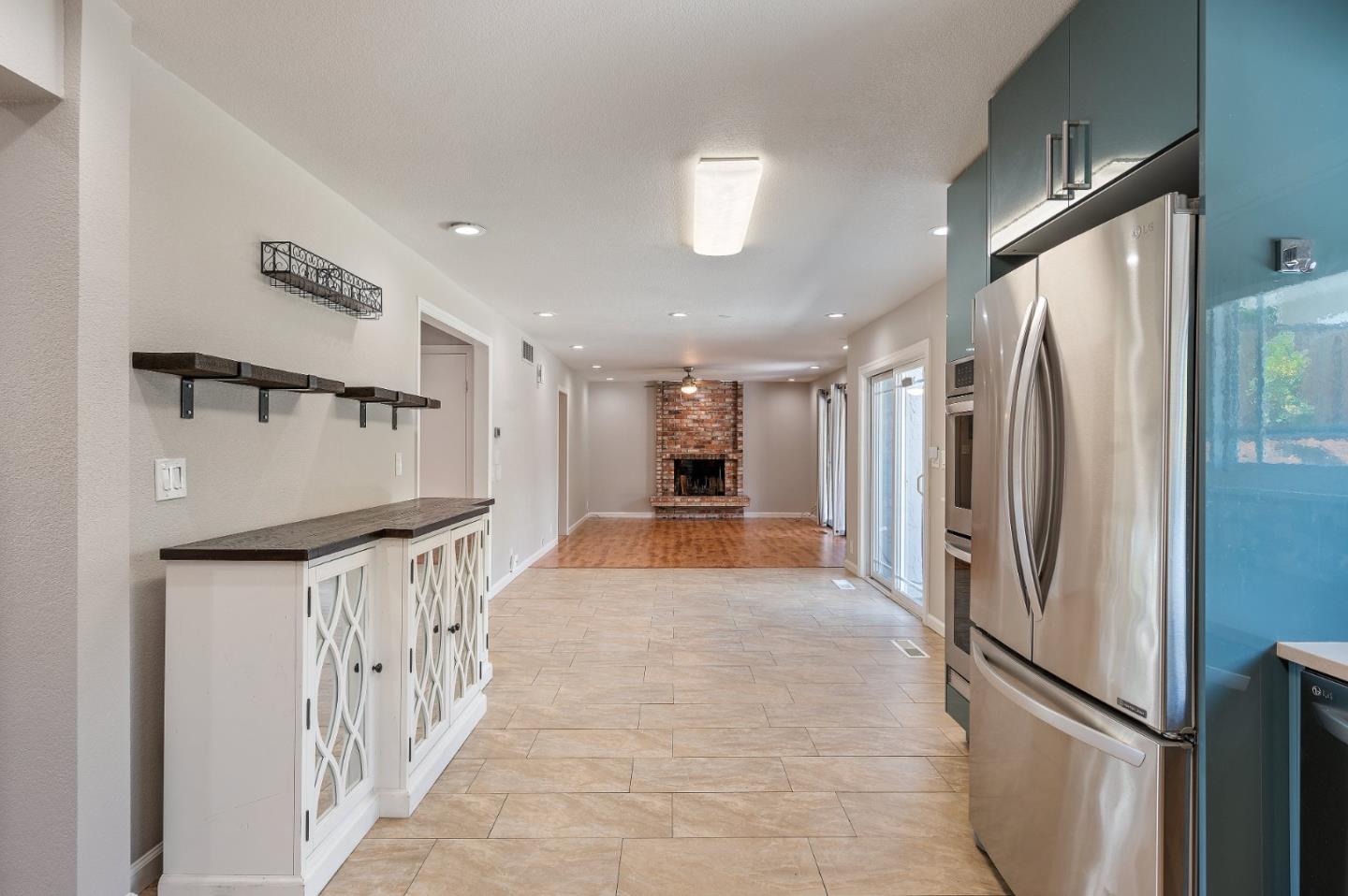 Detail Gallery Image 22 of 86 For 3661 Slopeview Dr, San Jose,  CA 95148 - 5 Beds | 3 Baths