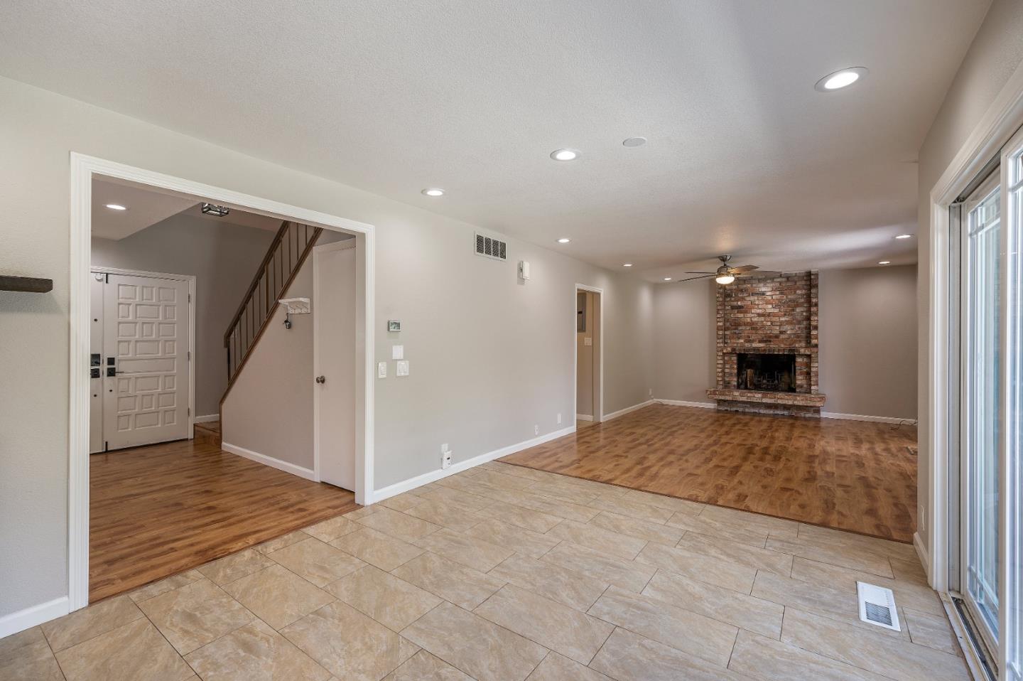 Detail Gallery Image 24 of 86 For 3661 Slopeview Dr, San Jose,  CA 95148 - 5 Beds | 3 Baths