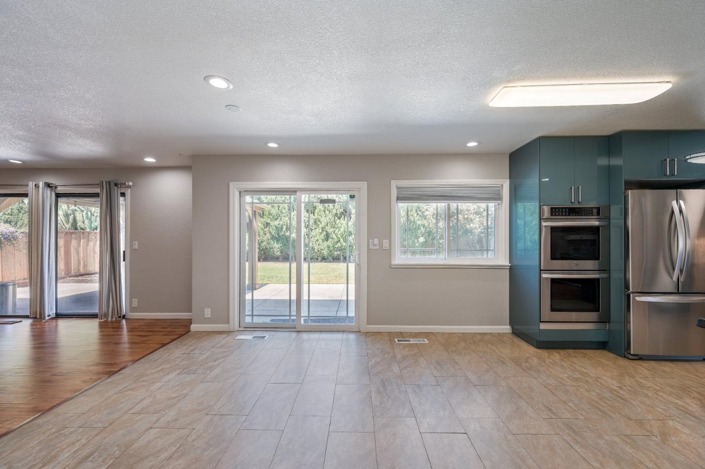 Detail Gallery Image 25 of 86 For 3661 Slopeview Dr, San Jose,  CA 95148 - 5 Beds | 3 Baths
