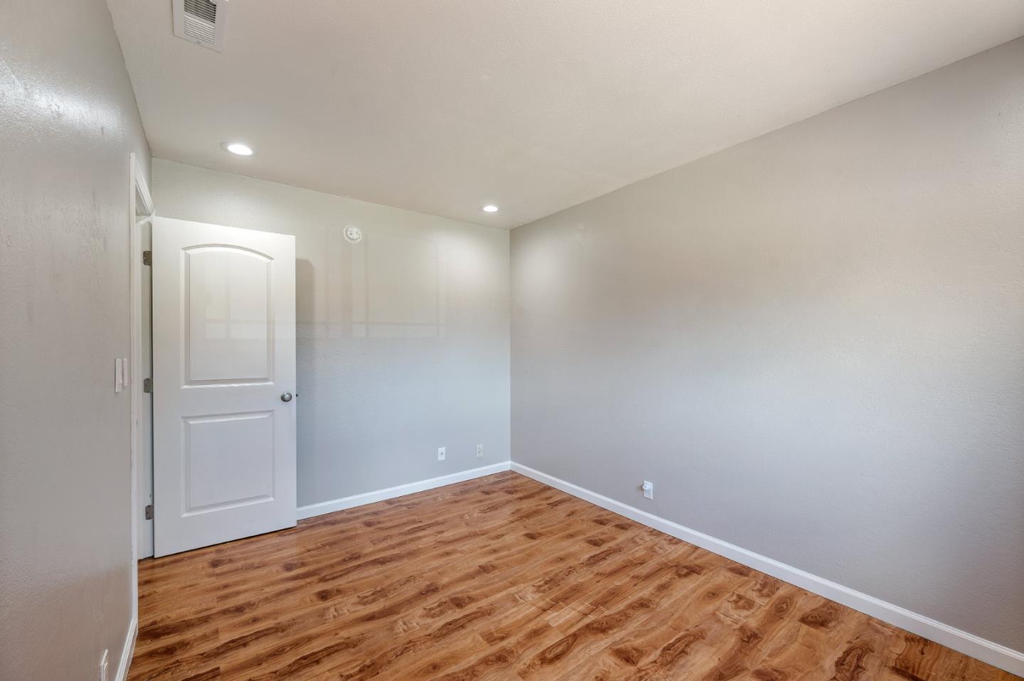 Detail Gallery Image 48 of 86 For 3661 Slopeview Dr, San Jose,  CA 95148 - 5 Beds | 3 Baths