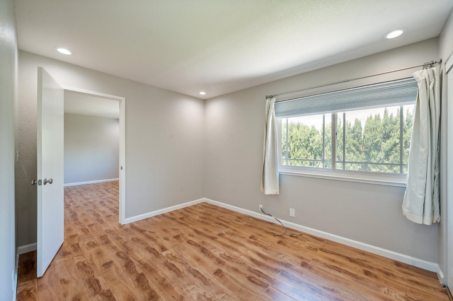 Detail Gallery Image 58 of 86 For 3661 Slopeview Dr, San Jose,  CA 95148 - 5 Beds | 3 Baths