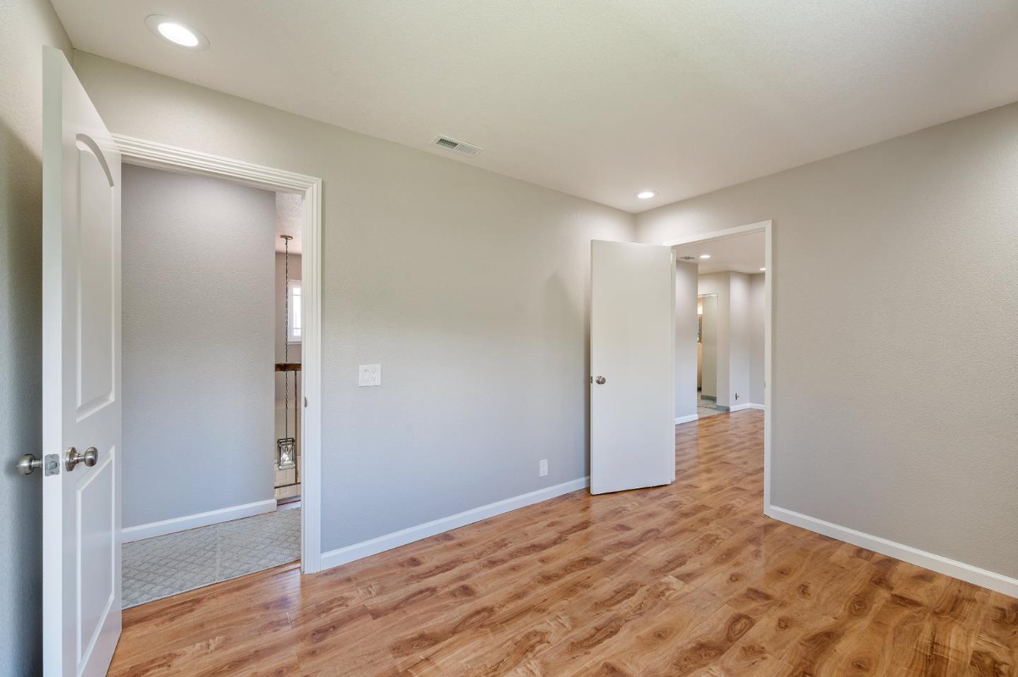 Detail Gallery Image 59 of 86 For 3661 Slopeview Dr, San Jose,  CA 95148 - 5 Beds | 3 Baths