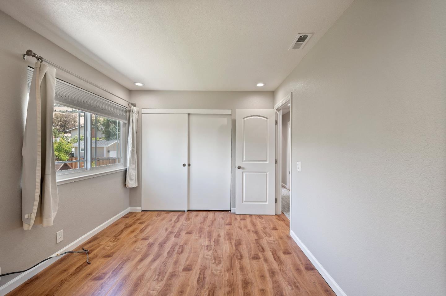 Detail Gallery Image 62 of 86 For 3661 Slopeview Dr, San Jose,  CA 95148 - 5 Beds | 3 Baths