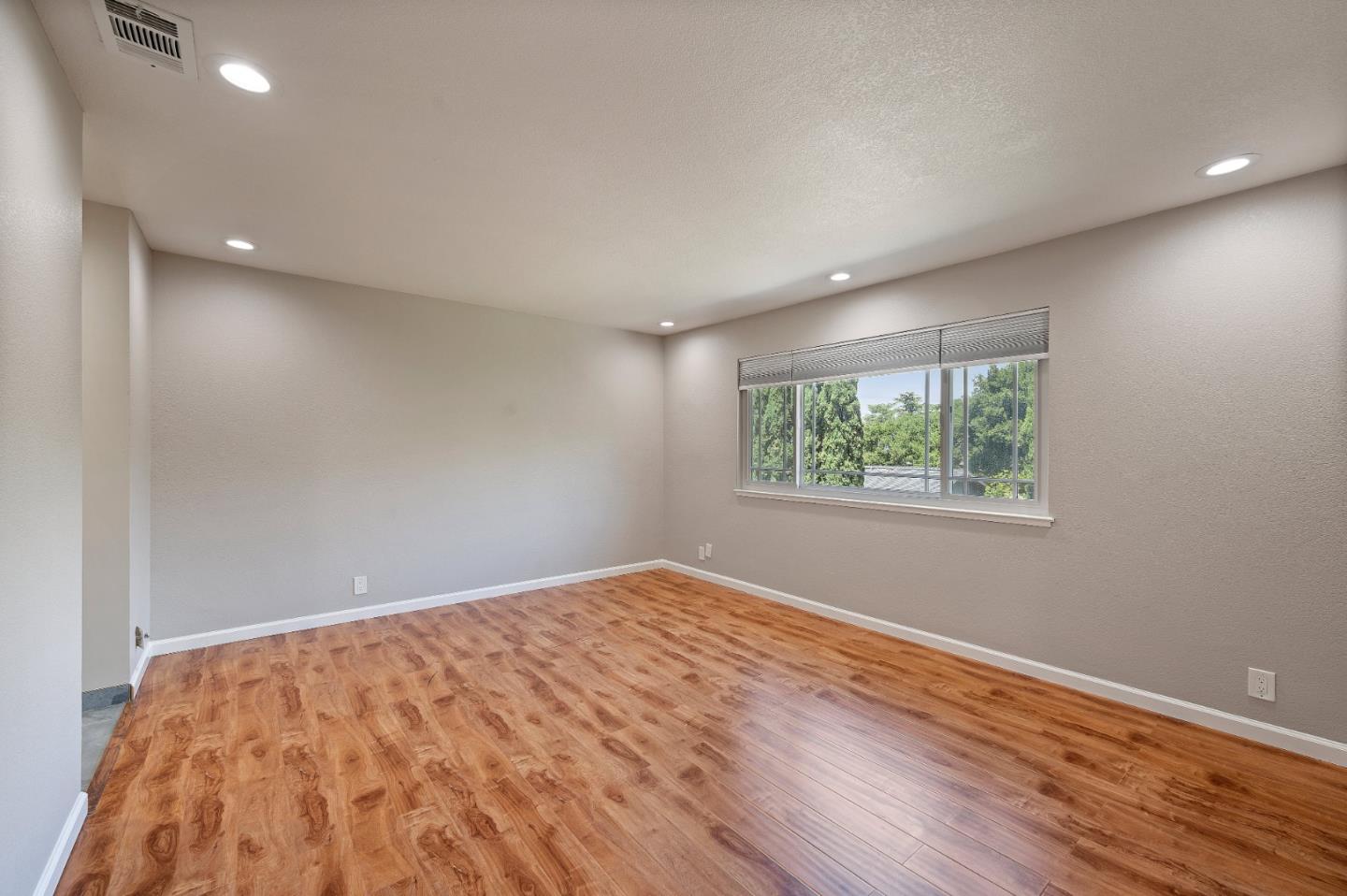 Detail Gallery Image 63 of 86 For 3661 Slopeview Dr, San Jose,  CA 95148 - 5 Beds | 3 Baths
