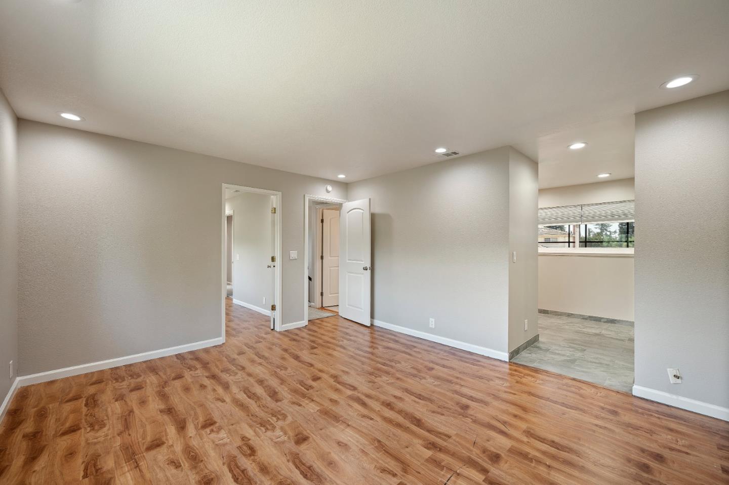 Detail Gallery Image 65 of 86 For 3661 Slopeview Dr, San Jose,  CA 95148 - 5 Beds | 3 Baths