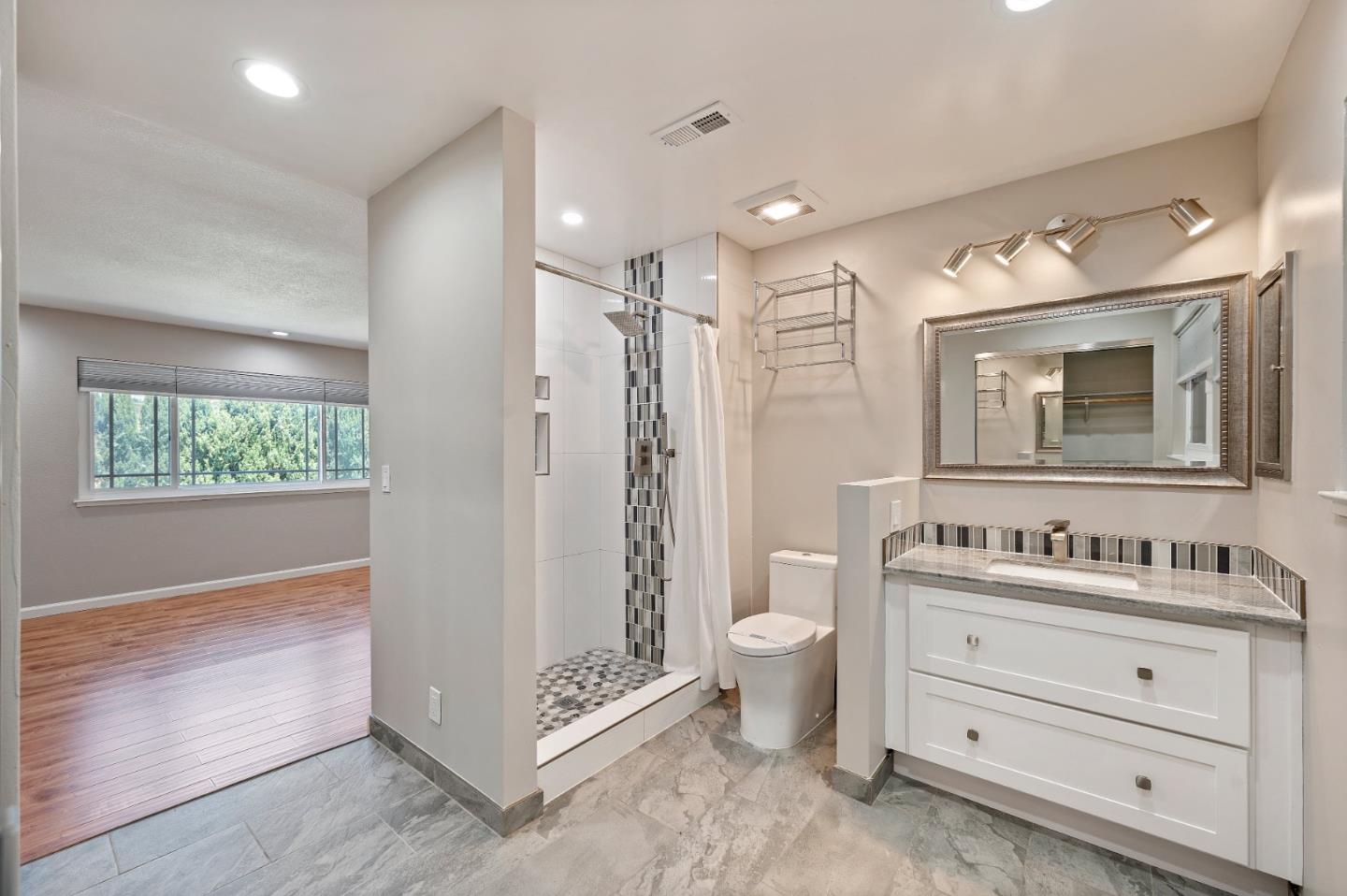 Detail Gallery Image 71 of 86 For 3661 Slopeview Dr, San Jose,  CA 95148 - 5 Beds | 3 Baths