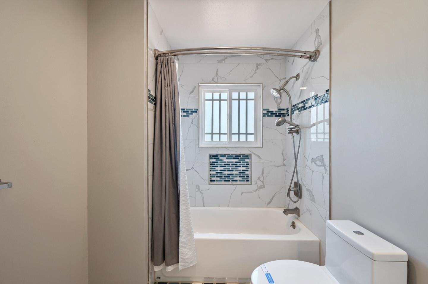 Detail Gallery Image 75 of 86 For 3661 Slopeview Dr, San Jose,  CA 95148 - 5 Beds | 3 Baths