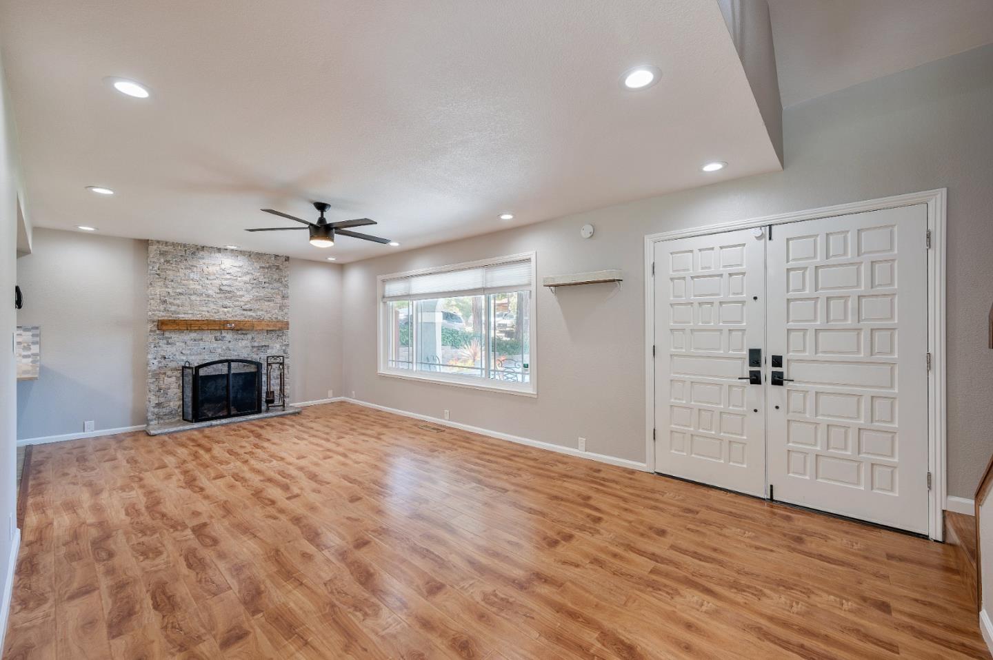 Detail Gallery Image 9 of 86 For 3661 Slopeview Dr, San Jose,  CA 95148 - 5 Beds | 3 Baths