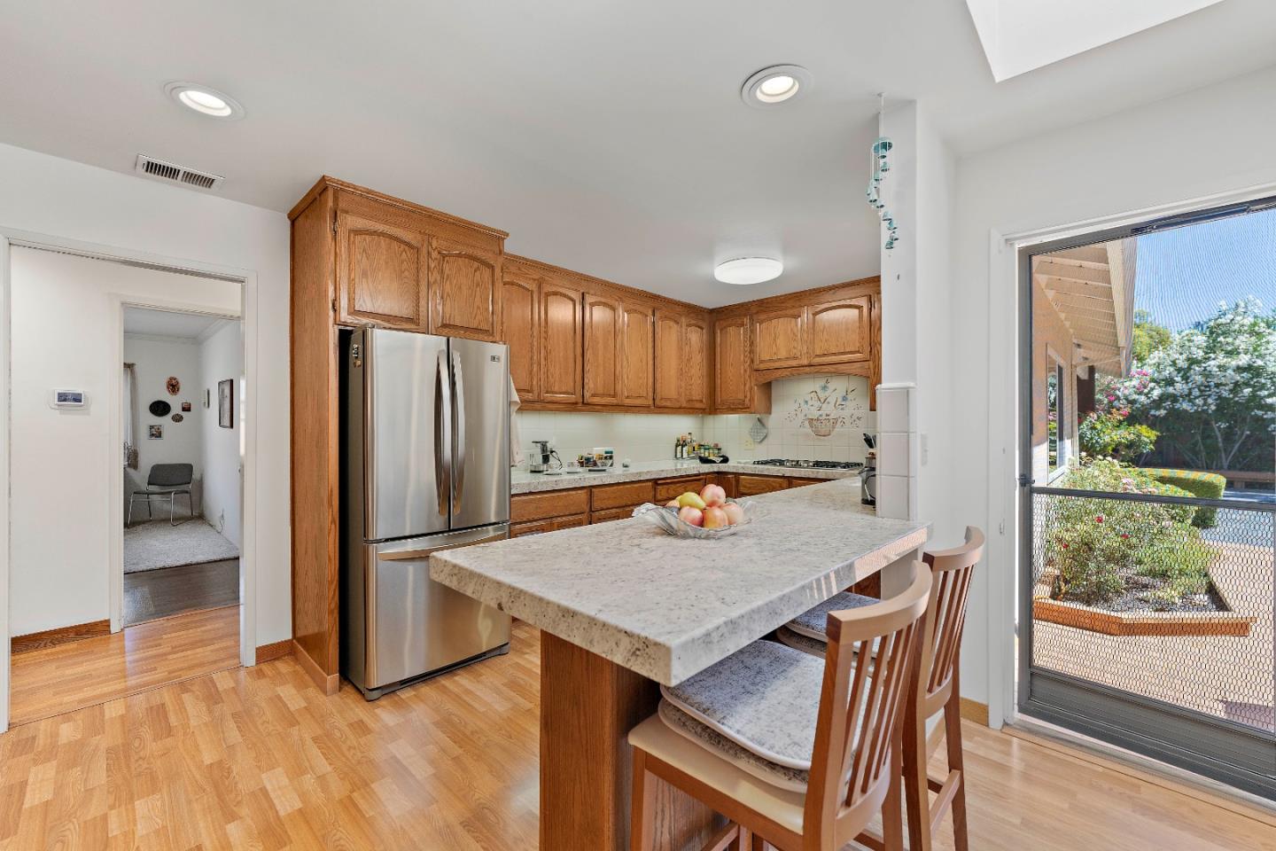 Detail Gallery Image 13 of 47 For 861 Riverside Dr, Los Altos,  CA 94024 - 3 Beds | 2 Baths