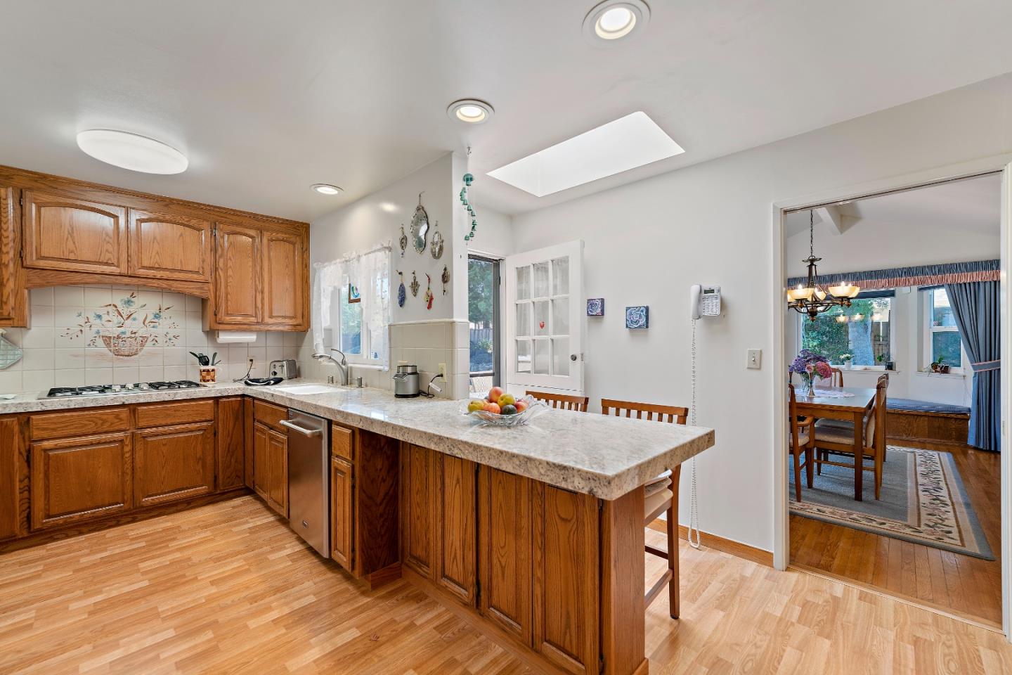 Detail Gallery Image 14 of 47 For 861 Riverside Dr, Los Altos,  CA 94024 - 3 Beds | 2 Baths