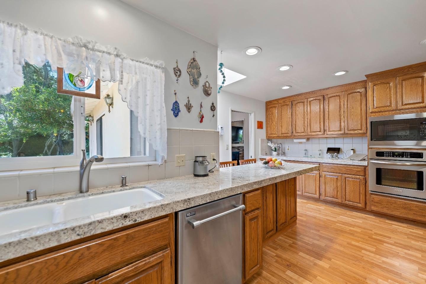 Detail Gallery Image 16 of 47 For 861 Riverside Dr, Los Altos,  CA 94024 - 3 Beds | 2 Baths