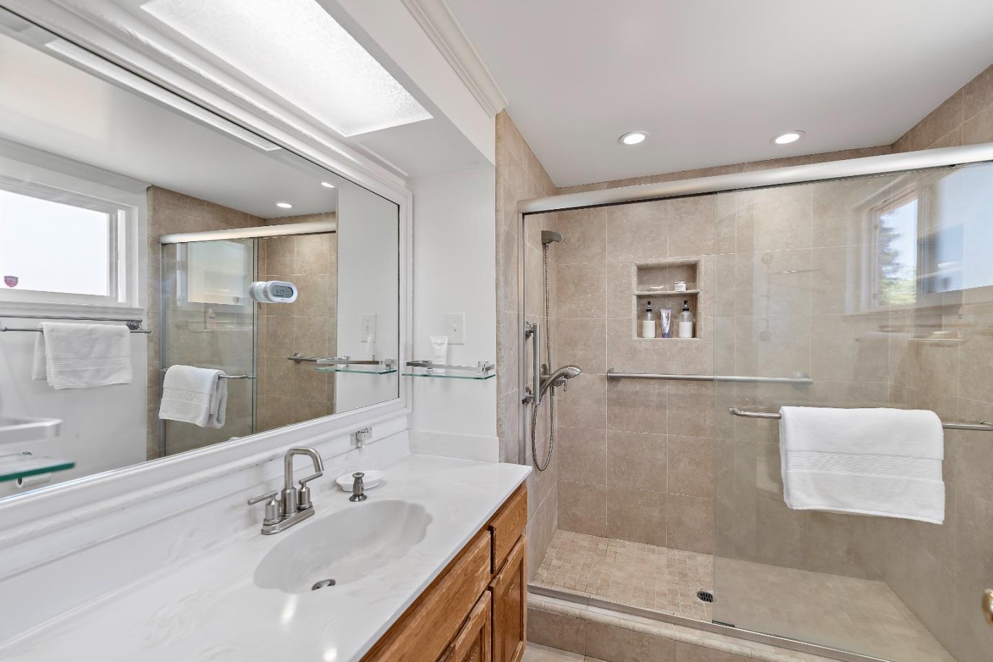 Detail Gallery Image 24 of 47 For 861 Riverside Dr, Los Altos,  CA 94024 - 3 Beds | 2 Baths