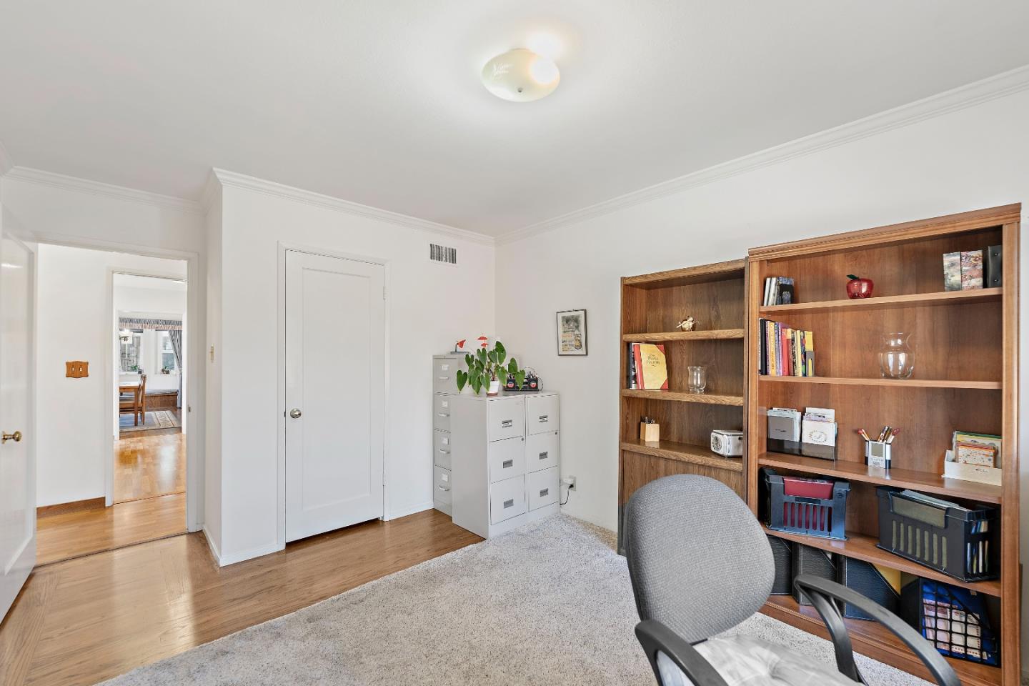 Detail Gallery Image 29 of 47 For 861 Riverside Dr, Los Altos,  CA 94024 - 3 Beds | 2 Baths