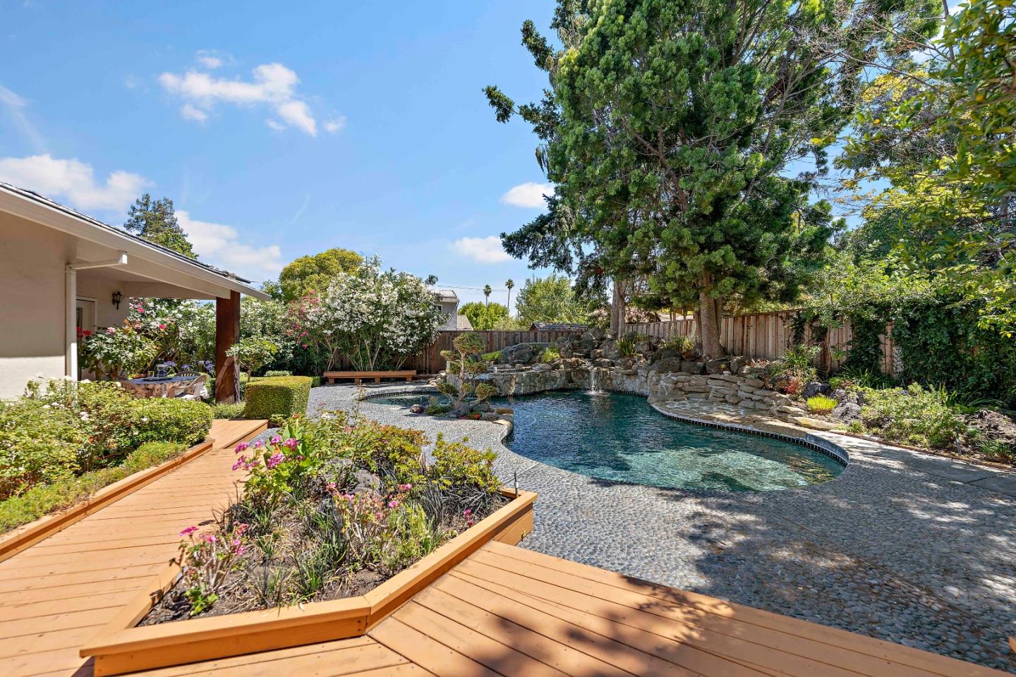 Detail Gallery Image 36 of 47 For 861 Riverside Dr, Los Altos,  CA 94024 - 3 Beds | 2 Baths