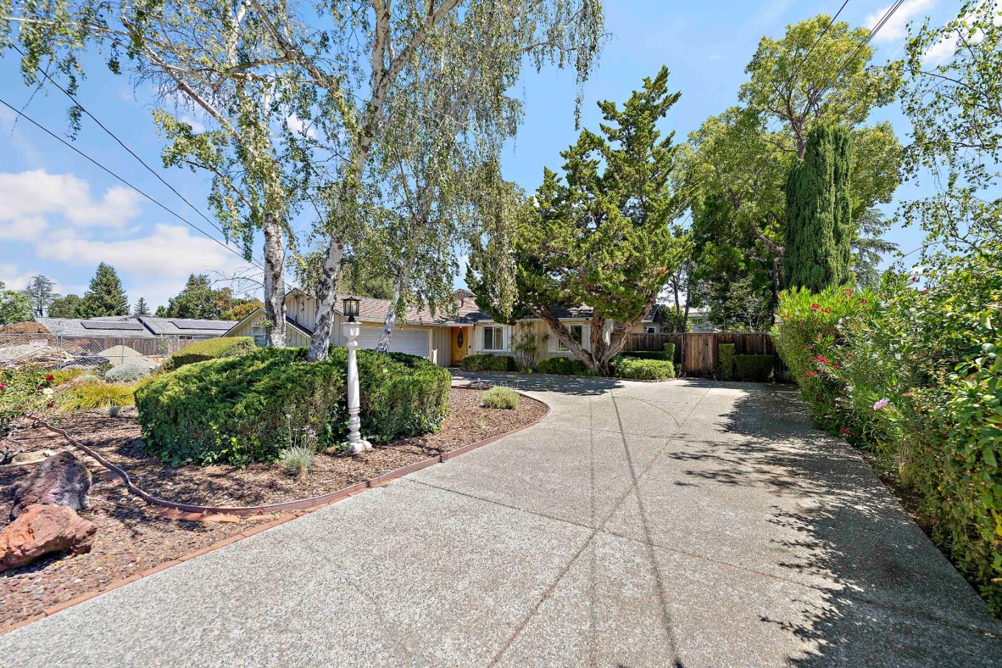 Detail Gallery Image 44 of 47 For 861 Riverside Dr, Los Altos,  CA 94024 - 3 Beds | 2 Baths