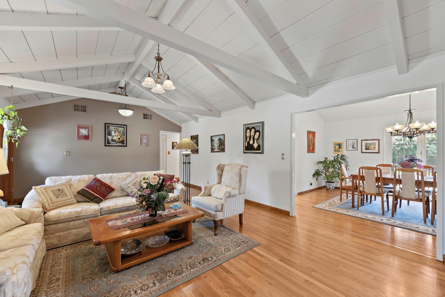 Detail Gallery Image 7 of 47 For 861 Riverside Dr, Los Altos,  CA 94024 - 3 Beds | 2 Baths