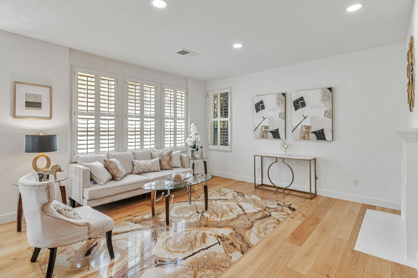 Detail Gallery Image 11 of 55 For 19175 Saffron Dr, Morgan Hill,  CA 95037 - 4 Beds | 2/1 Baths