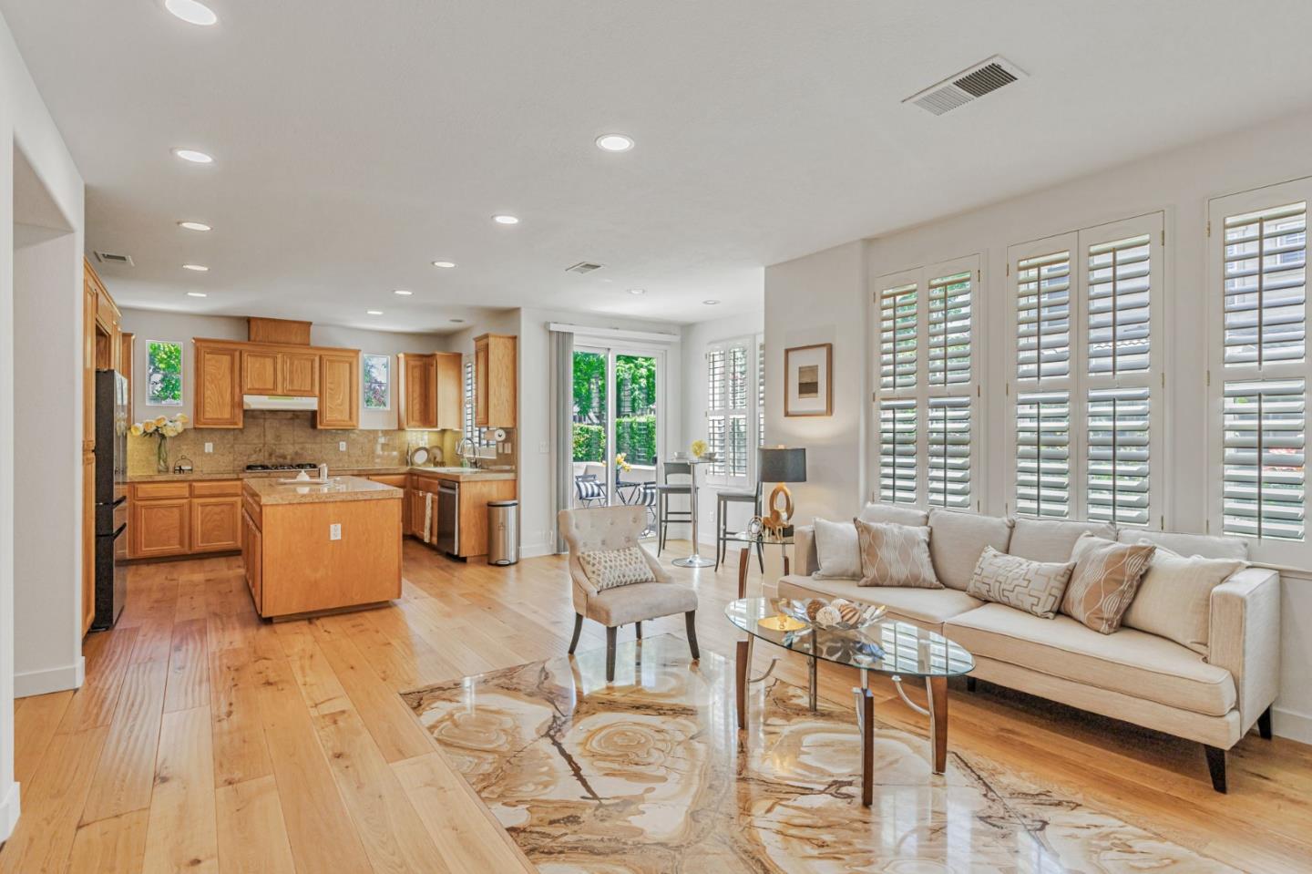 Detail Gallery Image 12 of 55 For 19175 Saffron Dr, Morgan Hill,  CA 95037 - 4 Beds | 2/1 Baths