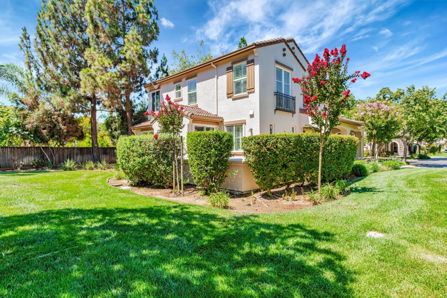 Detail Gallery Image 3 of 55 For 19175 Saffron Dr, Morgan Hill,  CA 95037 - 4 Beds | 2/1 Baths