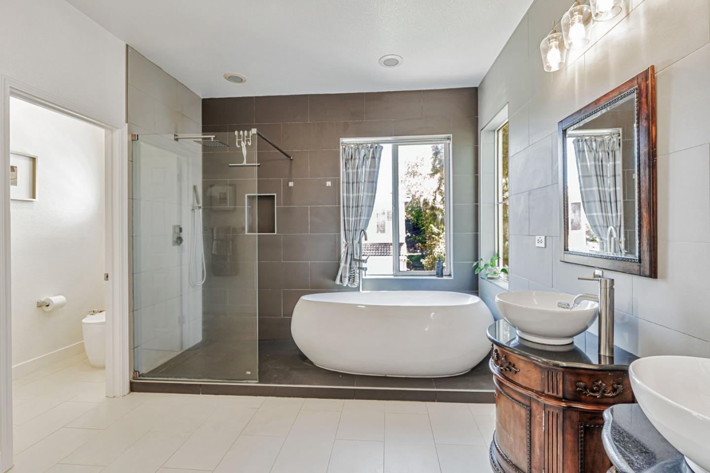 Detail Gallery Image 40 of 55 For 19175 Saffron Dr, Morgan Hill,  CA 95037 - 4 Beds | 2/1 Baths