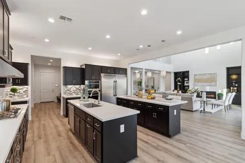 Detail Gallery Image 17 of 39 For 1734 Lester Ave, Clovis,  CA 93619 - 6 Beds | 7 Baths