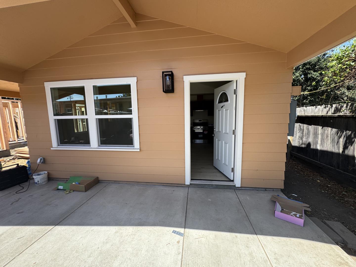 Detail Gallery Image 1 of 19 For 1207 Parkside a,  Salinas,  CA 93906 - 2 Beds | 1 Baths