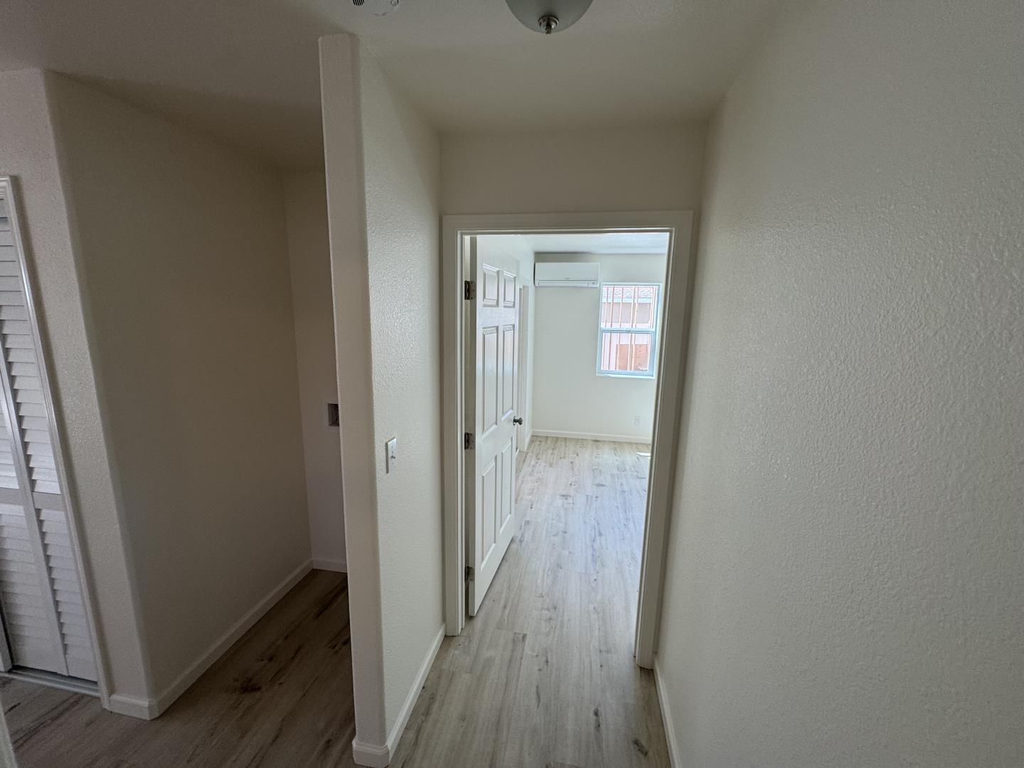 Detail Gallery Image 13 of 19 For 1207 Parkside a,  Salinas,  CA 93906 - 2 Beds | 1 Baths