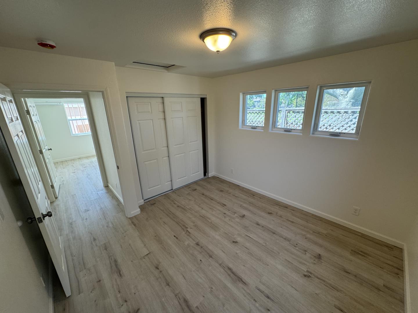 Detail Gallery Image 7 of 19 For 1207 Parkside a,  Salinas,  CA 93906 - 2 Beds | 1 Baths