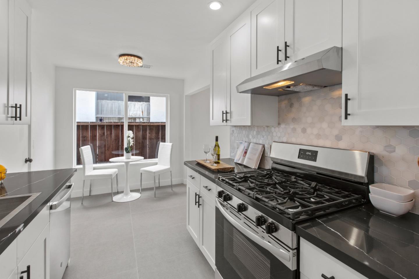 Detail Gallery Image 16 of 72 For 1137 Manzanita Dr, Pacifica,  CA 94044 - 3 Beds | 2 Baths