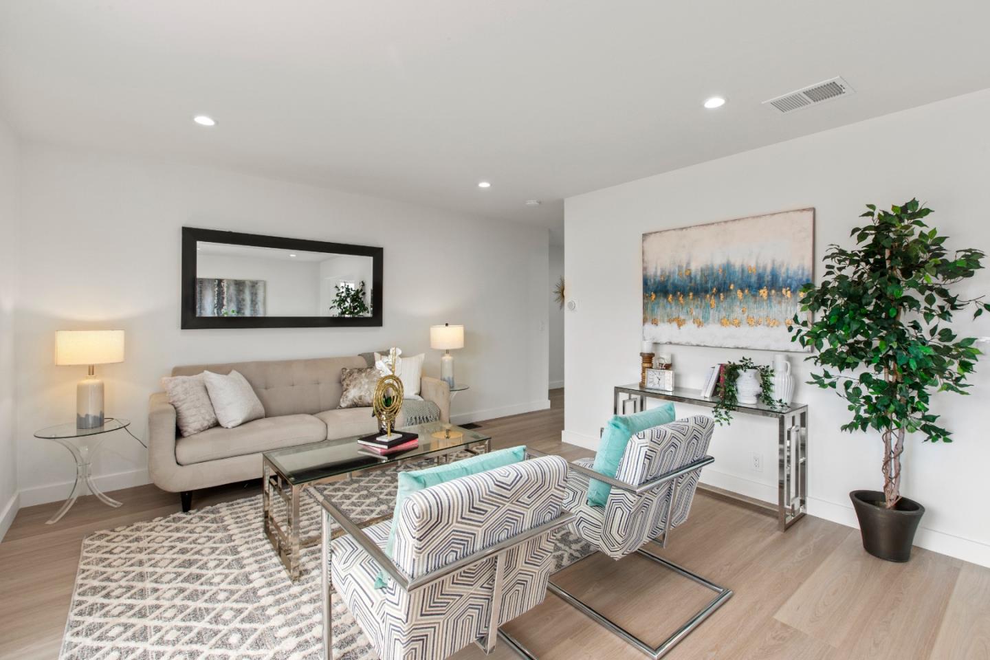 Detail Gallery Image 4 of 72 For 1137 Manzanita Dr, Pacifica,  CA 94044 - 3 Beds | 2 Baths