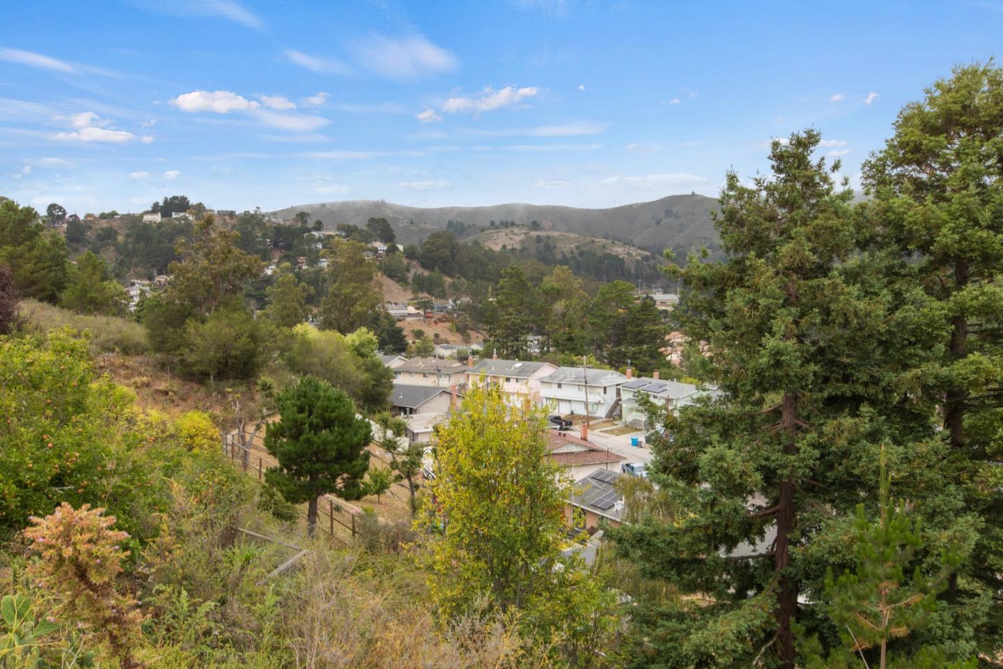Detail Gallery Image 49 of 72 For 1137 Manzanita Dr, Pacifica,  CA 94044 - 3 Beds | 2 Baths