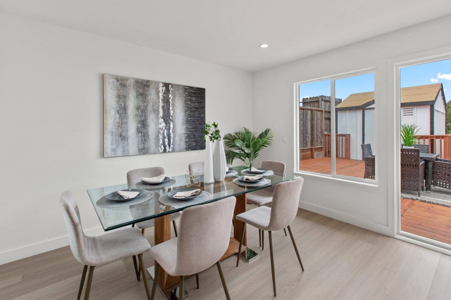 Detail Gallery Image 8 of 72 For 1137 Manzanita Dr, Pacifica,  CA 94044 - 3 Beds | 2 Baths