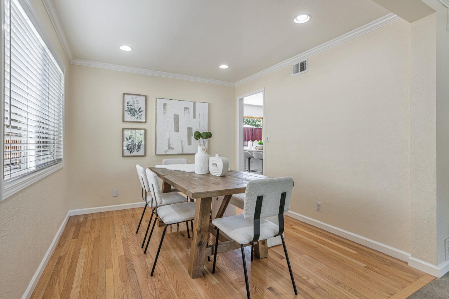 Detail Gallery Image 16 of 35 For 1448 Sierraville Ave, San Jose,  CA 95132 - 4 Beds | 2 Baths