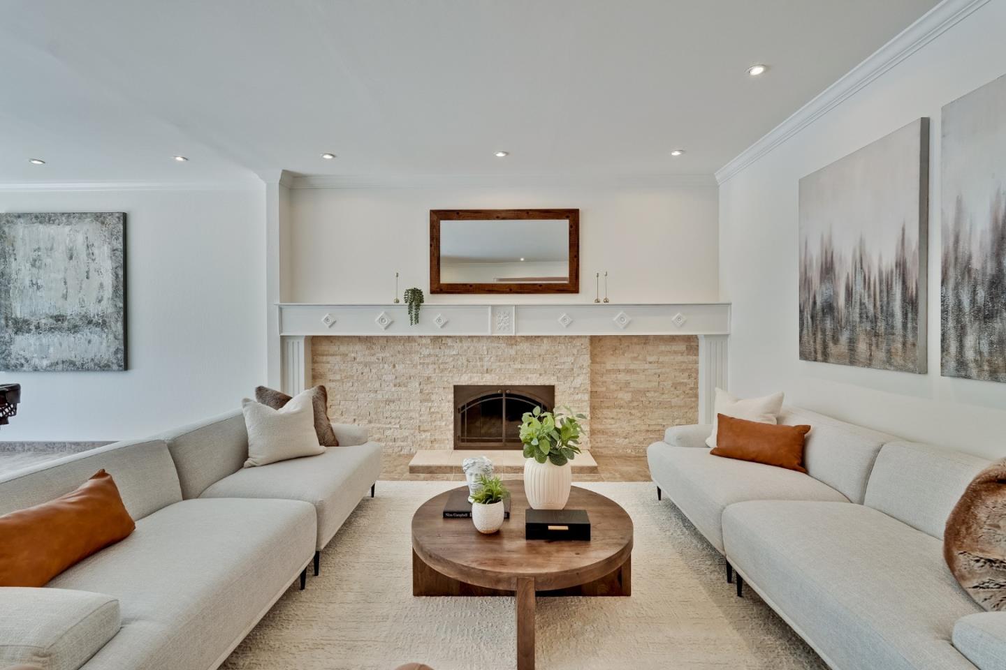 Detail Gallery Image 24 of 55 For 856 Hydrangea Ct, Sunnyvale,  CA 94086 - 4 Beds | 2/1 Baths