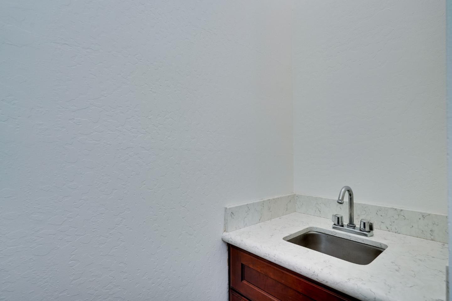 Detail Gallery Image 31 of 55 For 856 Hydrangea Ct, Sunnyvale,  CA 94086 - 4 Beds | 2/1 Baths