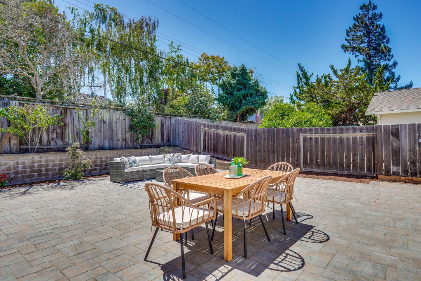Detail Gallery Image 51 of 55 For 856 Hydrangea Ct, Sunnyvale,  CA 94086 - 4 Beds | 2/1 Baths