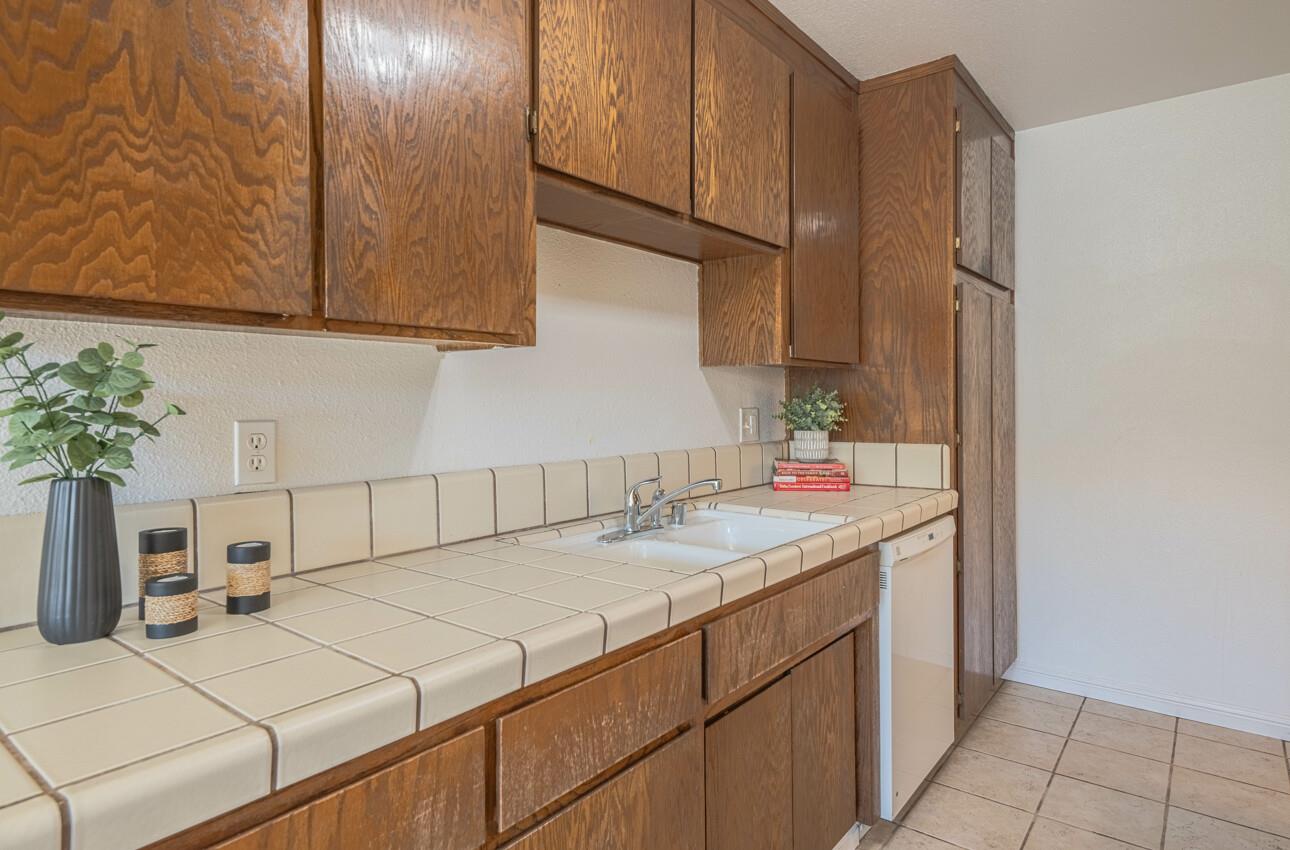 Detail Gallery Image 17 of 39 For 549 Powell St, Salinas,  CA 93907 - 3 Beds | 2 Baths