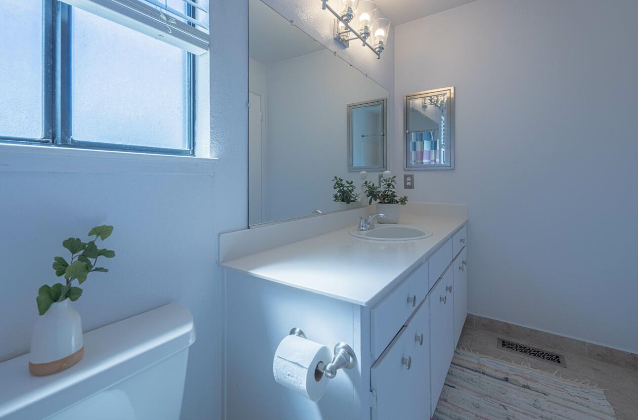 Detail Gallery Image 34 of 39 For 549 Powell St, Salinas,  CA 93907 - 3 Beds | 2 Baths