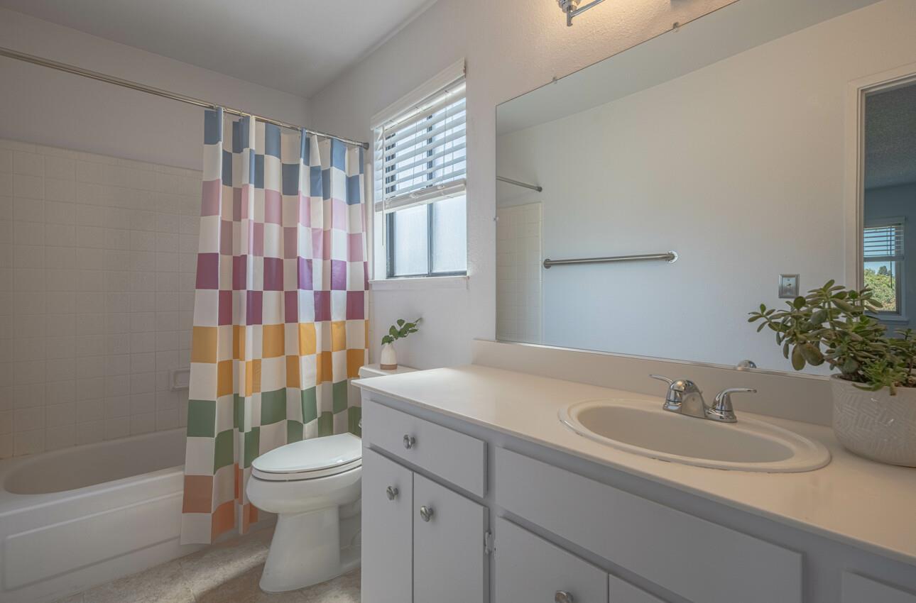 Detail Gallery Image 35 of 39 For 549 Powell St, Salinas,  CA 93907 - 3 Beds | 2 Baths