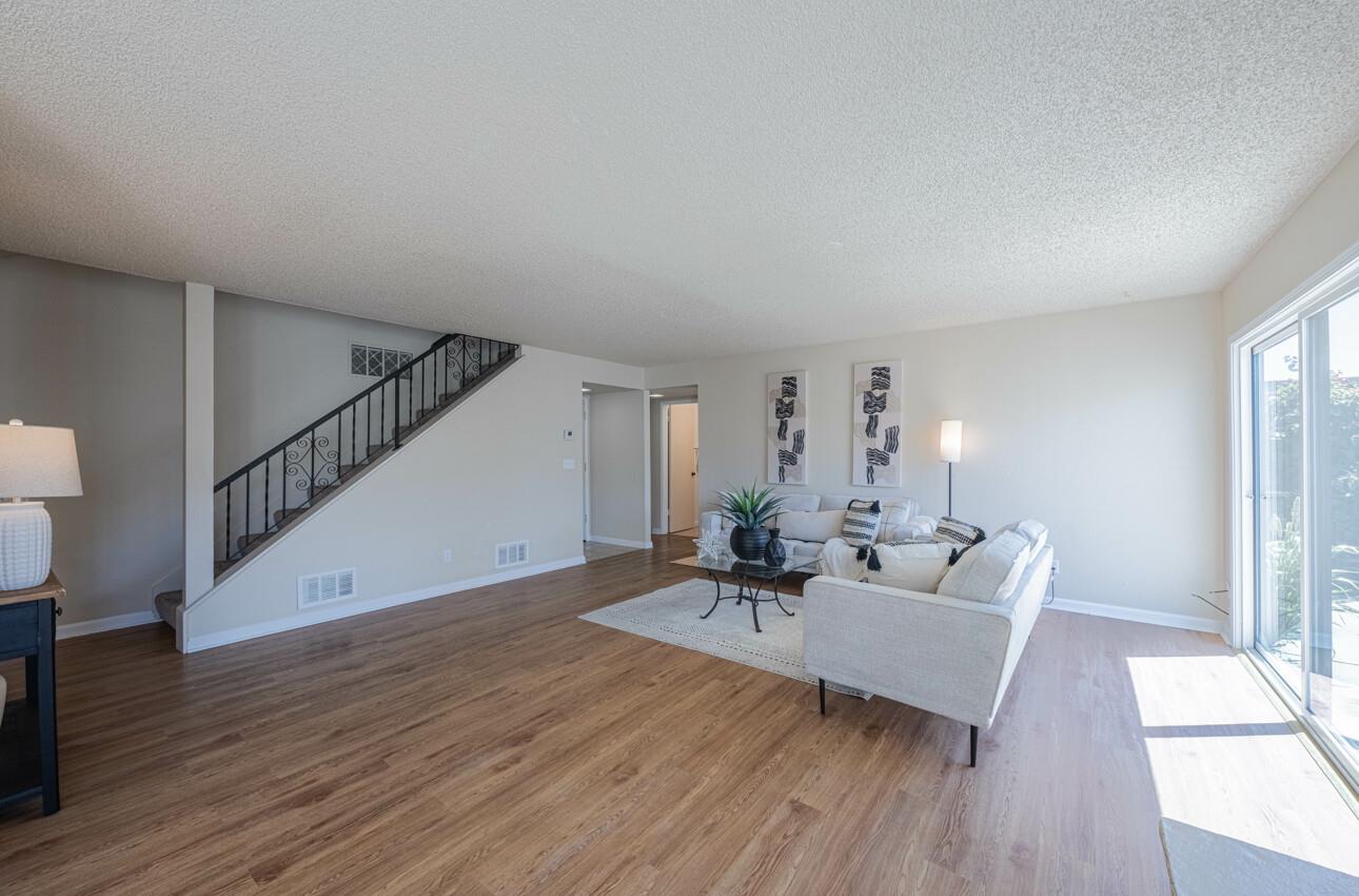 Detail Gallery Image 6 of 39 For 549 Powell St, Salinas,  CA 93907 - 3 Beds | 2 Baths