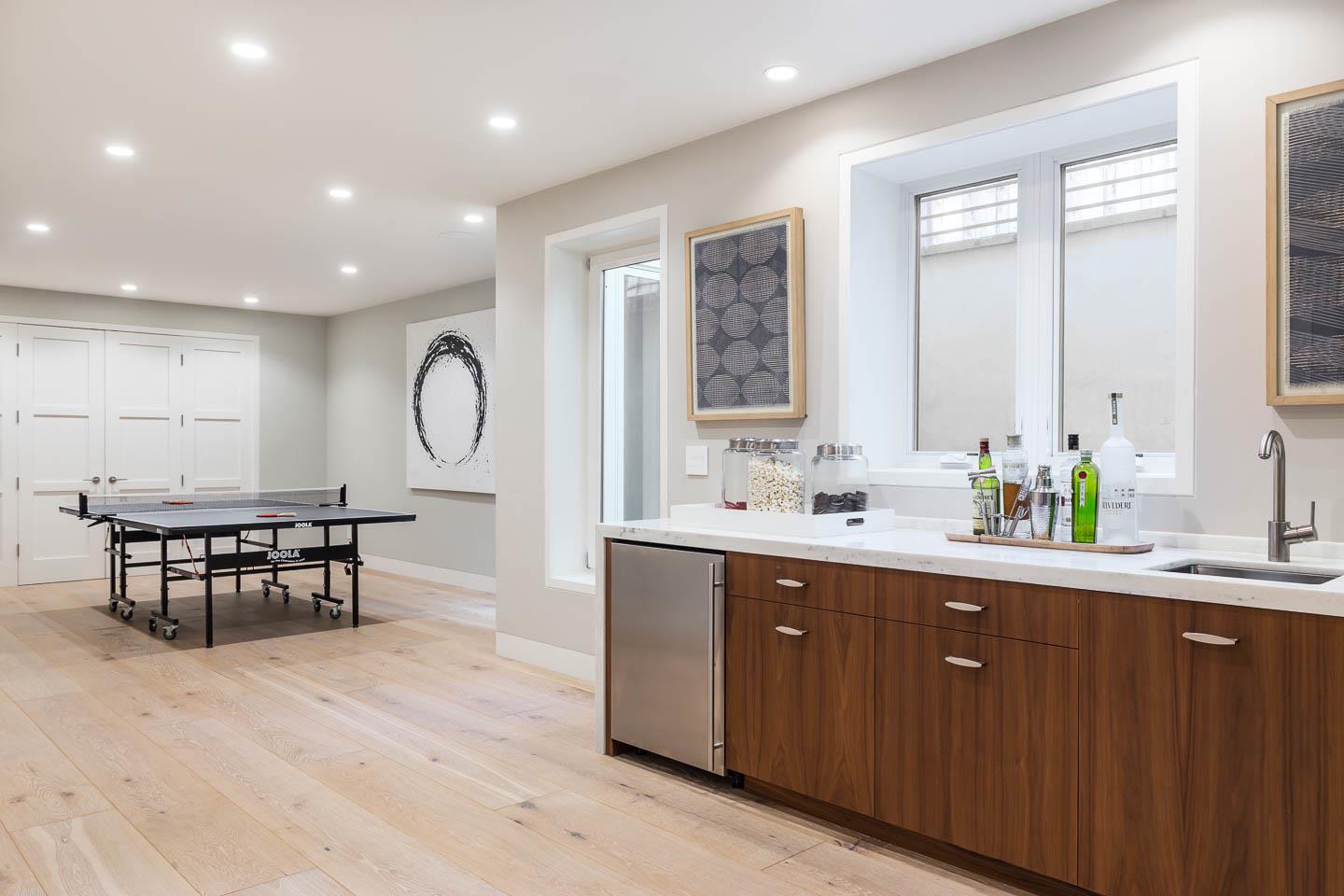 Detail Gallery Image 12 of 21 For 1730 Webster St, Palo Alto,  CA 94301 - 5 Beds | 5 Baths
