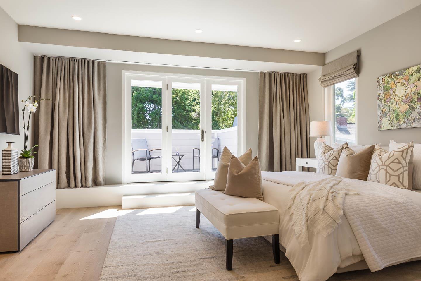 Detail Gallery Image 13 of 21 For 1730 Webster St, Palo Alto,  CA 94301 - 5 Beds | 5 Baths