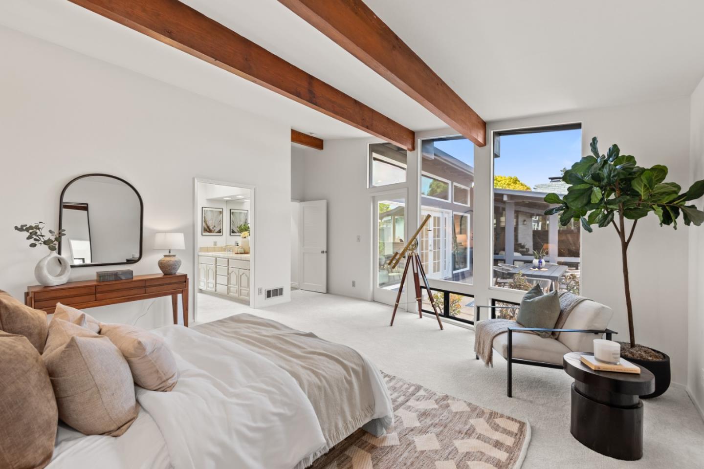 Detail Gallery Image 22 of 44 For 4163 Park Blvd, Palo Alto,  CA 94306 - 3 Beds | 2/1 Baths