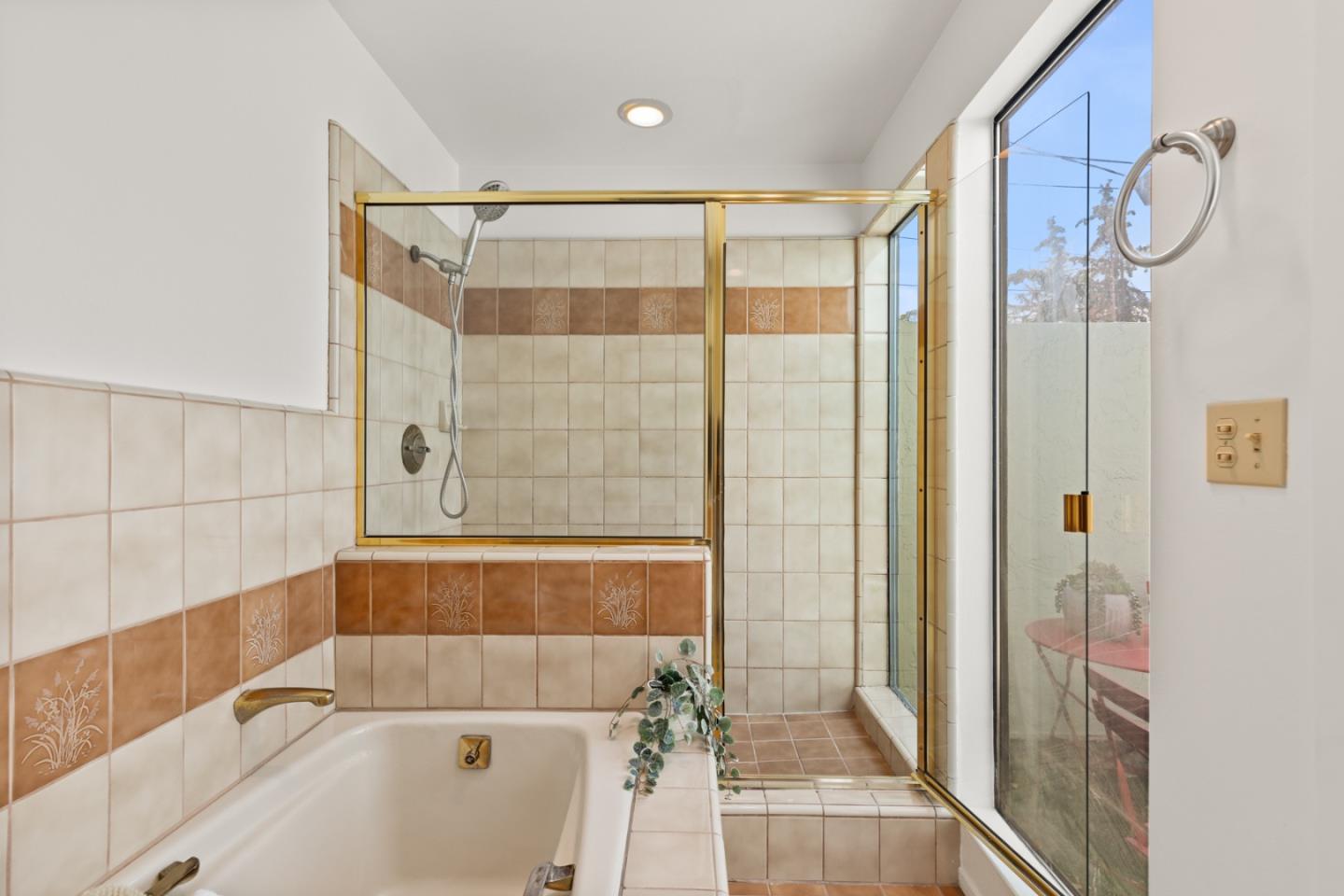 Detail Gallery Image 28 of 44 For 4163 Park Blvd, Palo Alto,  CA 94306 - 3 Beds | 2/1 Baths