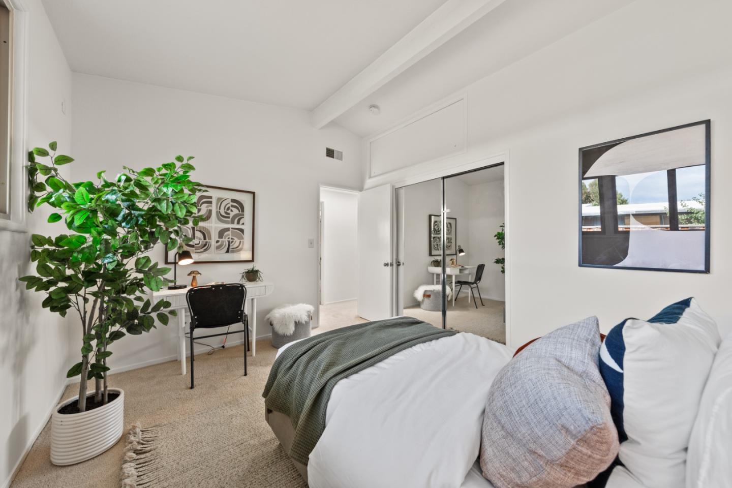 Detail Gallery Image 33 of 44 For 4163 Park Blvd, Palo Alto,  CA 94306 - 3 Beds | 2/1 Baths