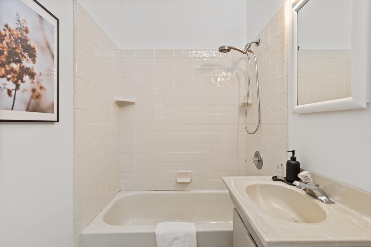 Detail Gallery Image 36 of 44 For 4163 Park Blvd, Palo Alto,  CA 94306 - 3 Beds | 2/1 Baths