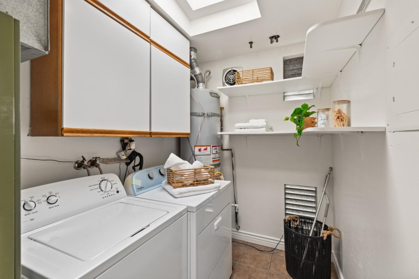 Detail Gallery Image 38 of 44 For 4163 Park Blvd, Palo Alto,  CA 94306 - 3 Beds | 2/1 Baths