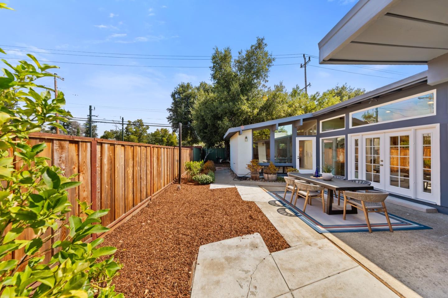 Detail Gallery Image 39 of 44 For 4163 Park Blvd, Palo Alto,  CA 94306 - 3 Beds | 2/1 Baths
