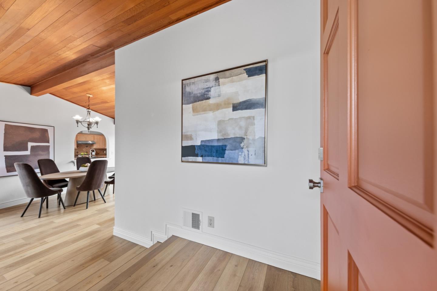 Detail Gallery Image 4 of 44 For 4163 Park Blvd, Palo Alto,  CA 94306 - 3 Beds | 2/1 Baths